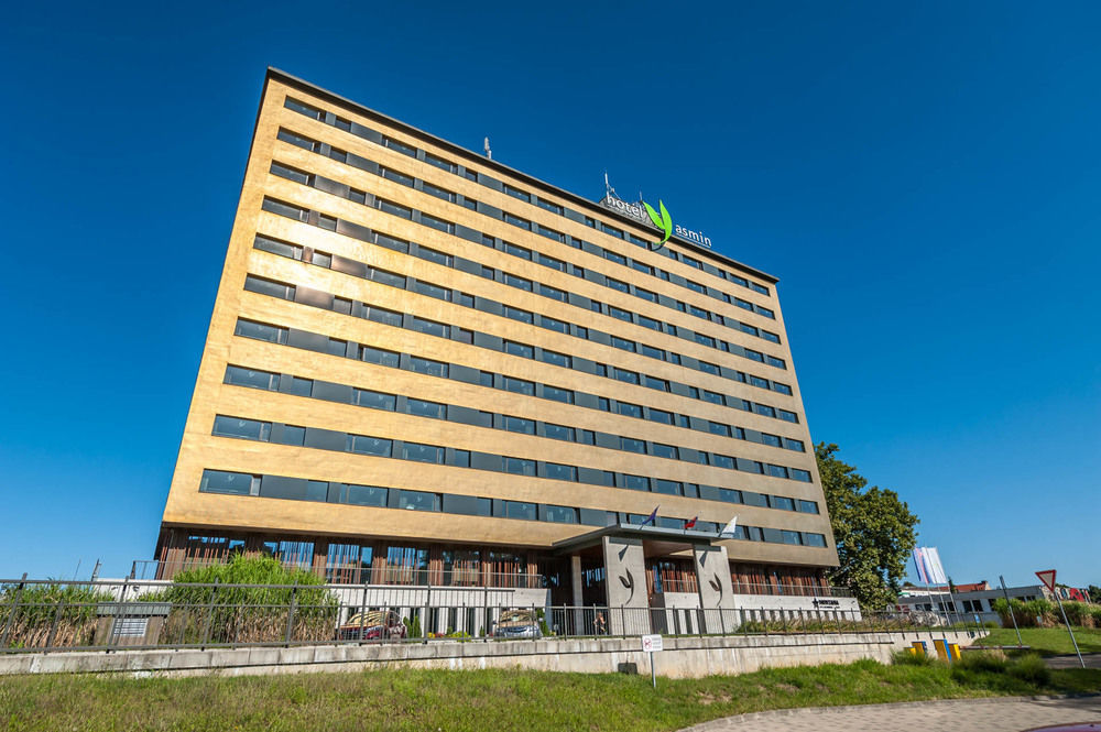 Hotel Yasmin Кошице Екстер'єр фото